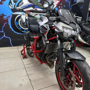 Kawasaki Z650 Ön Koruma Demiri 2017–2024 Uyumlu