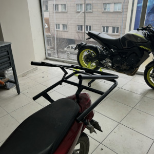 HONDA DİO ARKA ÇANTA DEMİRİ
